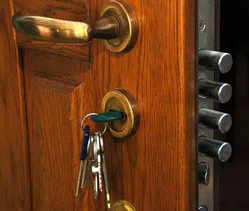 Town Center Locksmith Shop Boynton Beach, FL 561-328-2941 Town Center Locksmith Shop Boynton Beach, FL 561-328-2941 - 6-Lock-Change