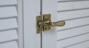 Town Center Locksmith Shop Boynton Beach, FL 561-328-2941 - 9-Garage-Door-Locks